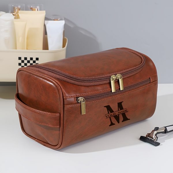 Trousse de Toilette Personnalisée pour Hommes en Cuir Synthétique Marron - Idéal pour la Saint-Valentin, Noël & Fête des Pères! – Image 4