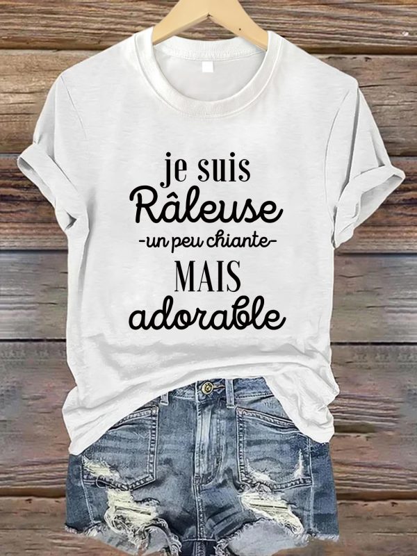 T-shirt Lettres Imprimées: Le Look Estival Parfait pour les Femmes!