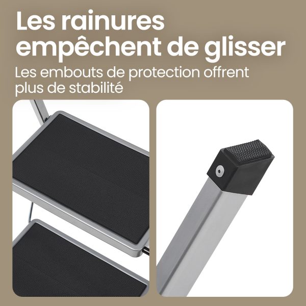 Sécurisez vos projets : Découvrez l'escabeau à 3 marches avec verrou de sécurité. – Image 5